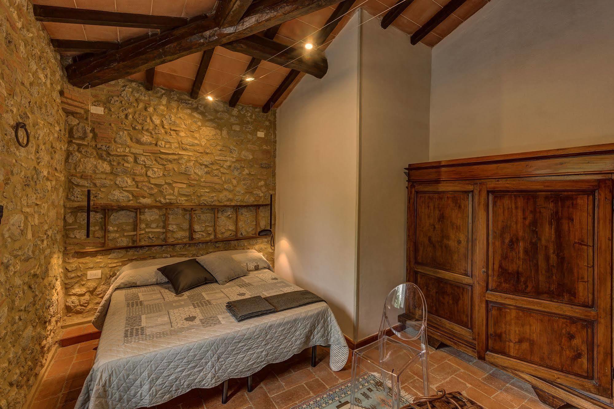 Agriturismo Casanova Di Pescille Σαν Τζιμινιάνο Εξωτερικό φωτογραφία